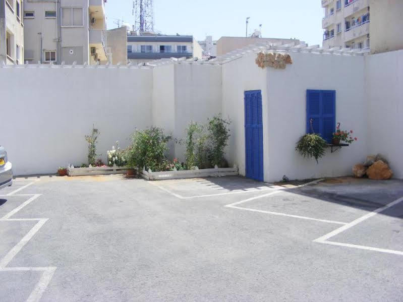 لارنكا فندق شقق إليونورا المظهر الخارجي الصورة